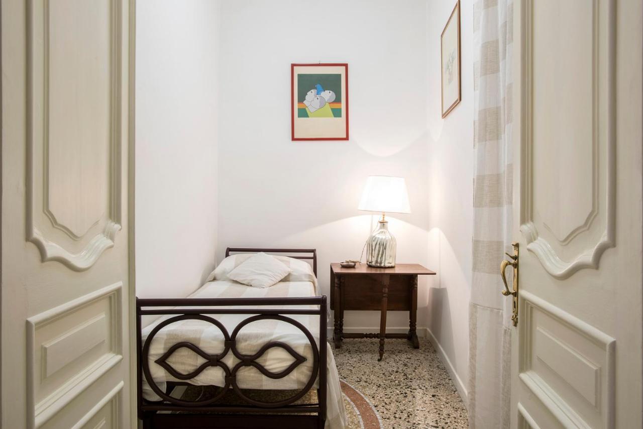 Apartment Flat Six